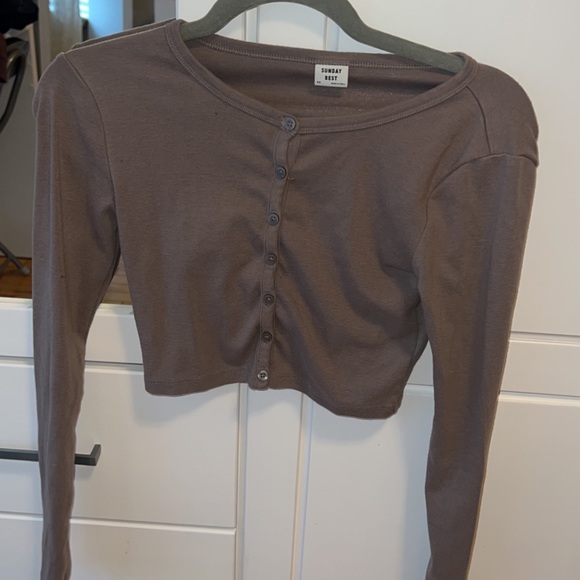 Sunday best button up cropped top - Picture 1 of 3